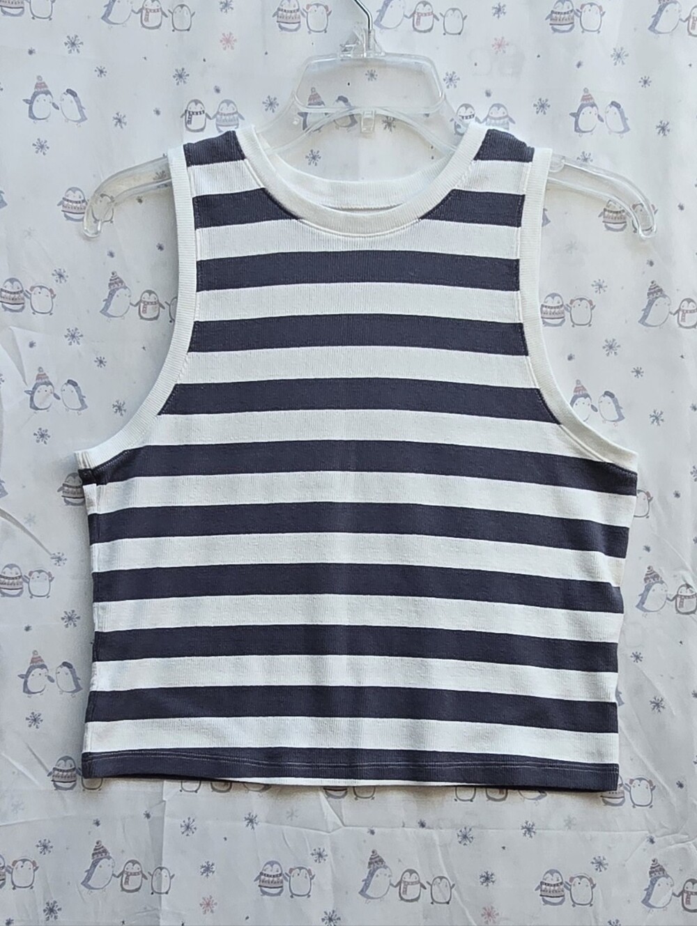 Hollister Co.cropped high-neck ribbed knit horizontal striped tank top. XL